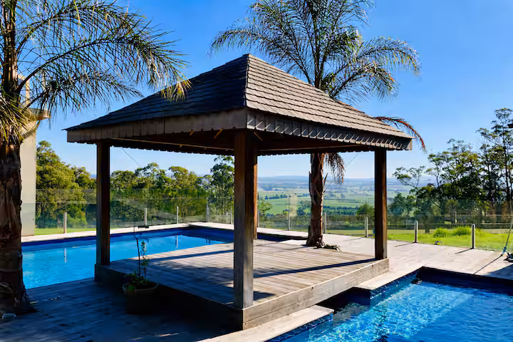 The Doughty House exterior with wraparound veranda at The Summit, Gippsland Victoria
